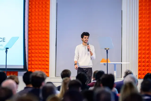 Presenting Oximy on stage at Y Combinator's W26 Demo Day